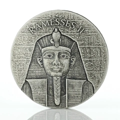 Herdenkingsuitgifte: Egyptische munt van één pond (gouden masker) Egyptische bimetaalmunt. in omloop: - Nederland